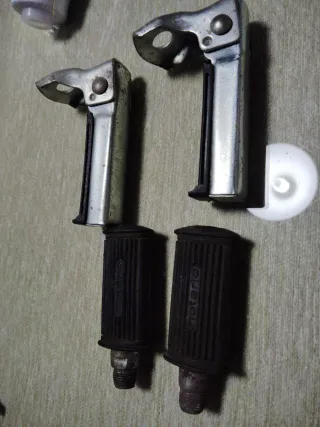 Juego Estriberas Reposa Pies Moto Antigua