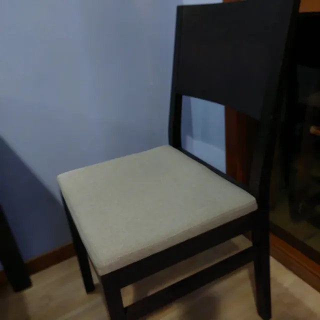 Mesa y sillas para restaurante