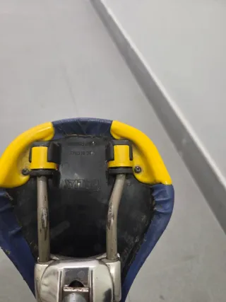 Tija Uno + Sillin selle italia