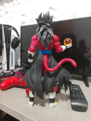 Pack 2 figuras dragón ball. NEGOCIABLE.