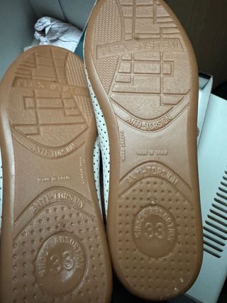 Zapatos niña Conguitos comunión dorados y blancos