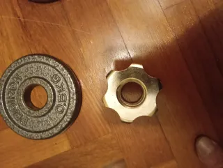 Set di manubri cromati con 2 barre e dischi