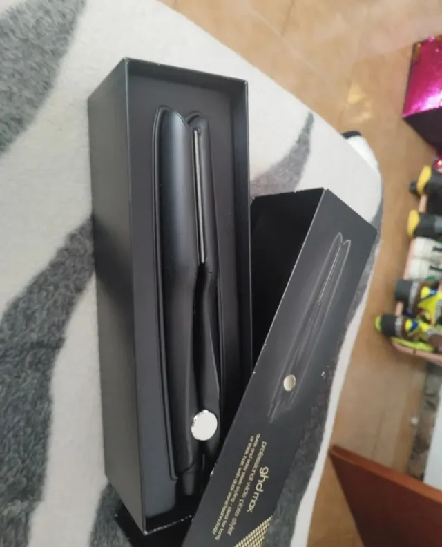 Piastra per capelli GHD Max nera
