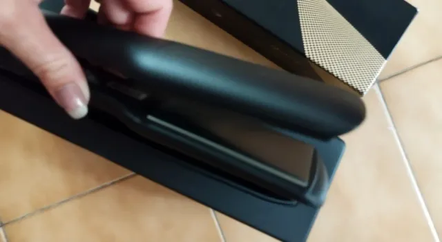 Piastra per capelli GHD Max nera