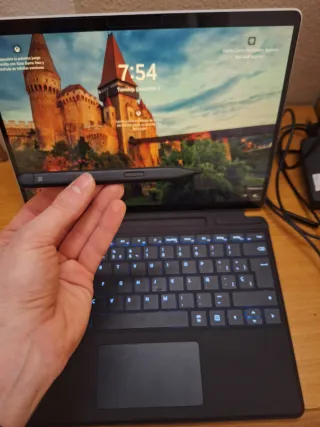 Microsoft Surface Pro 8 – 256 Gb