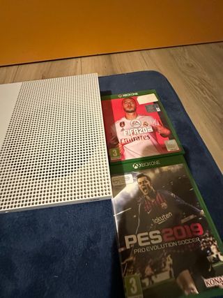 Xbox One S Bianca + Giochi