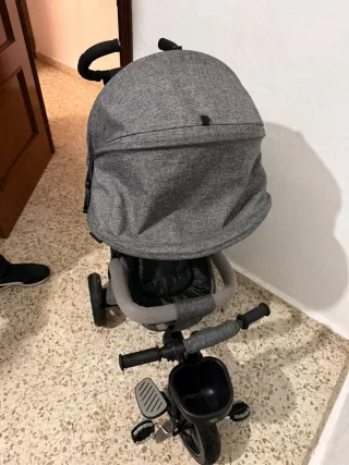 Triciclo de paseo gris para bebé kinderkraft