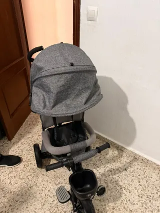 Triciclo de paseo gris para bebé kinderkraft