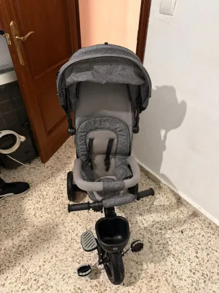 Triciclo de paseo gris para bebé kinderkraft