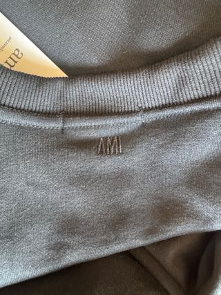 Ami Paris Camisola Preta Coração Castanho