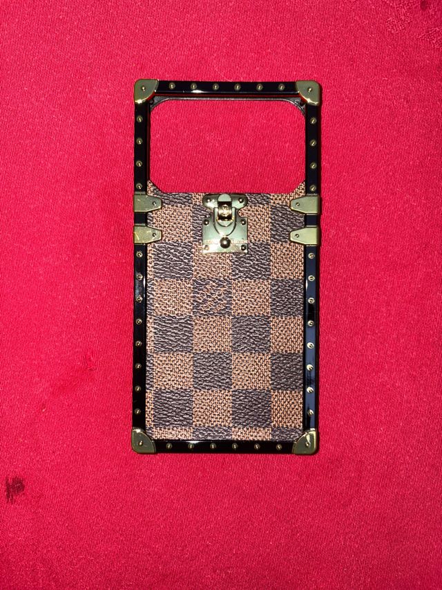 cover louis vuitton iPhone 17 pro