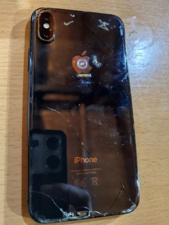 iPhone 11 Nero, da riparare