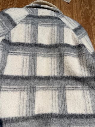 Chaqueta Zara cuadros gris y blanco