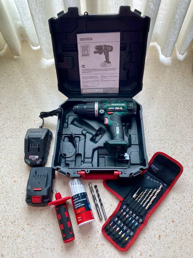 Parafusadeira de Impacto Parkside 20V + Acessórios