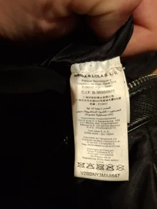 Bolso Bimba y Lola negro y plateado