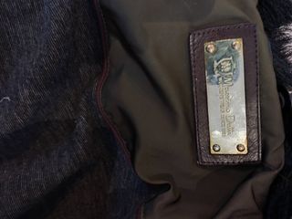 Cazadora acolchada verde con cuello de pelo