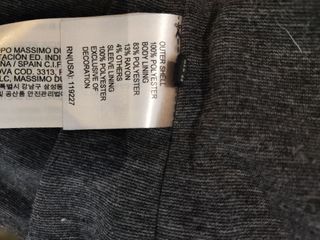 Cazadora acolchada verde con cuello de pelo