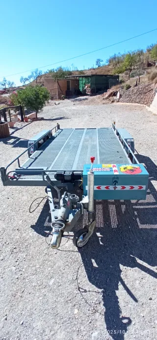 Remolque plataforma portacoches