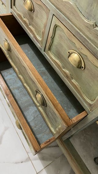 Aparador vitrina madera y cristal