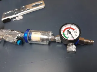 PISTOLA DE PINTAR 1.3PRO CON REGULADOR Y FILTRO