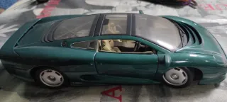 Coche Jaguar XJ220