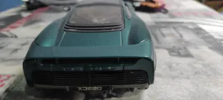Coche Jaguar XJ220