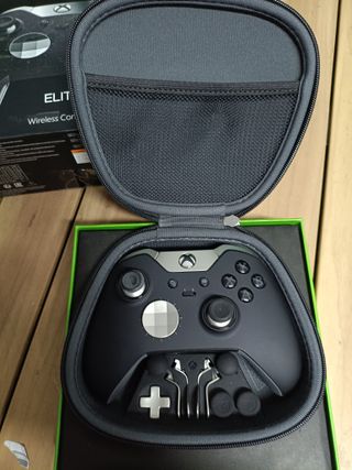 Controller wireless Xbox Elite Black per Xbox Series X|S, Xbox One, Windows 10