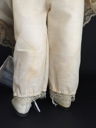 Bambola Heritage Mint Stoffa e Porcellana