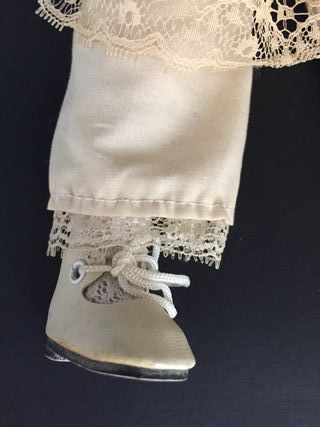 Bambola Heritage Mint Stoffa e Porcellana