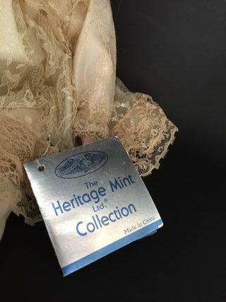 Bambola Heritage Mint Stoffa e Porcellana