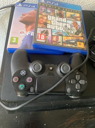 Consola PS4 Negra + Mando y Cables