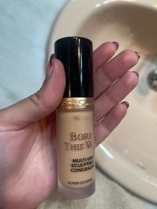 Corrector Too Faced Born This Way Beige