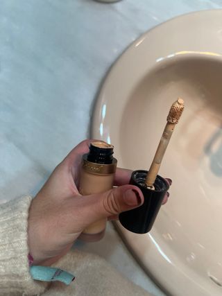 Corrector Too Faced Born This Way Beige