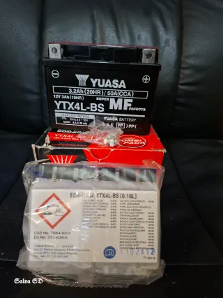 Yuasa YTX4L 12V 50 CCA Batería AGM VRLA para moto