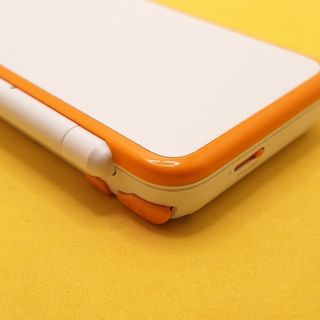 Nintendo 2DS XL Bianco Arancione