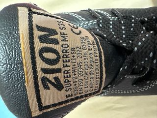 ZION Calzado de Seguridad Negro