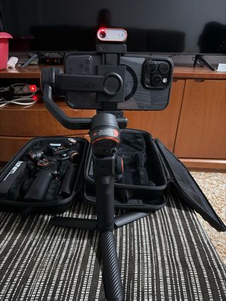 Gimbal hohem iSteady M7 con IA y Mando