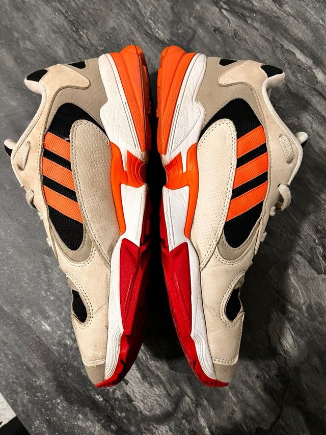Zapatillas Adidas Yung Talla 44.5