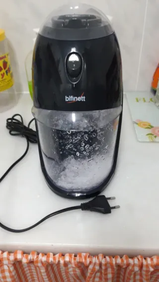 Picadora de hielo Bifinett