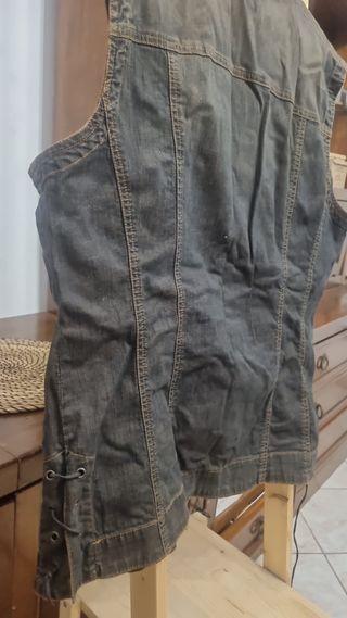 Gilet in denim scolorito UNISEX