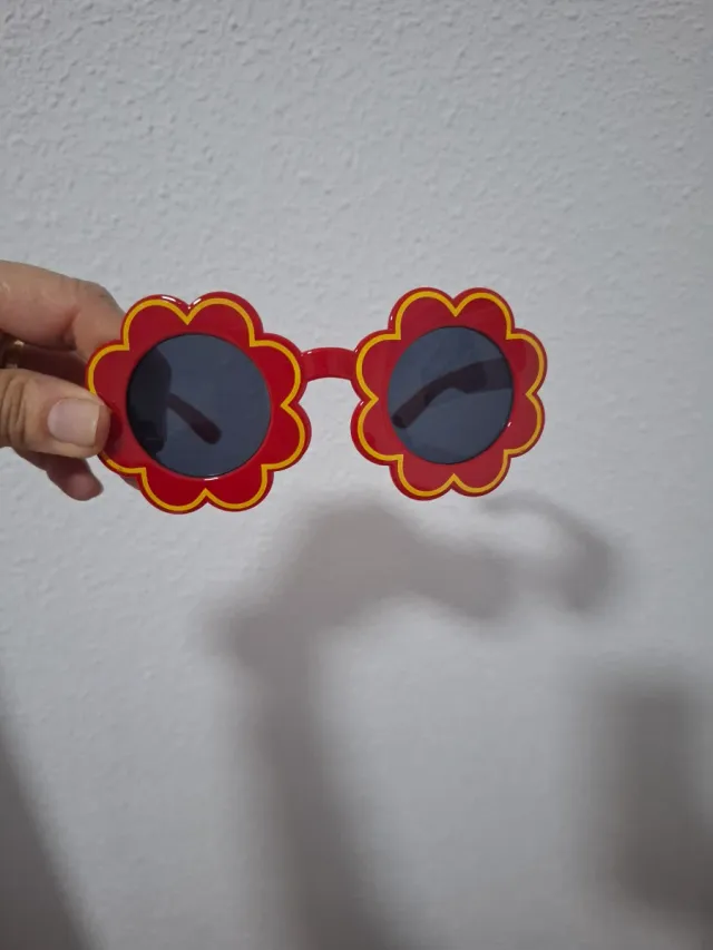 14 Gafas de sol divertidas flor