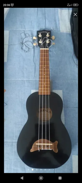 Ukelele Makala Negro + Funda