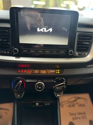 Kia Stonic 1.0 T-GDi 74kW (100CV) MHEV iMT Concept