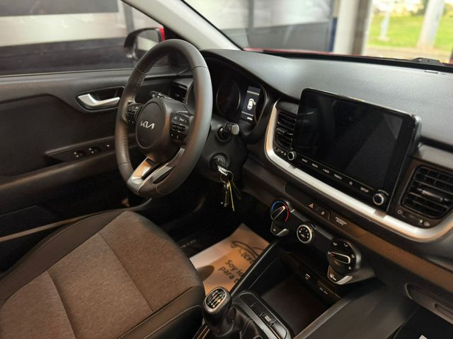 Kia Stonic 1.0 T-GDi 74kW (100CV) MHEV iMT Concept