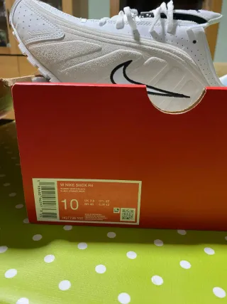 Nike Shox Blancas y Beige