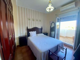 Venta de casa en Camposoto con plaza de garaje