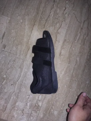 Zapato ortopédico negro