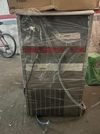 Máquina de hielo AZKO 55