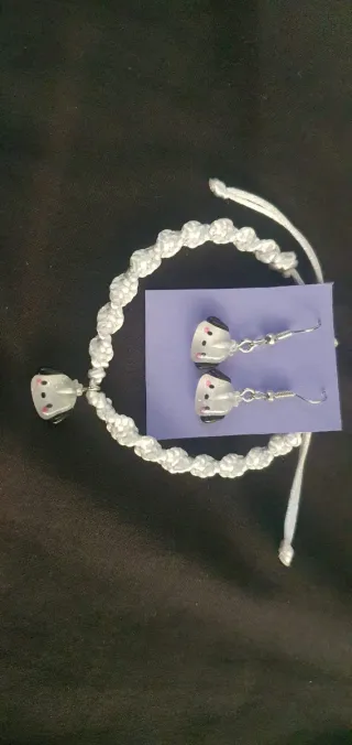 Conjunto pulsera y pendientes poochaco