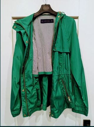 Chubasquero Zara verde